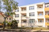 Haus Außenansicht - 4 Zimmer Etagenwohnung zum Kaufen in Berlin