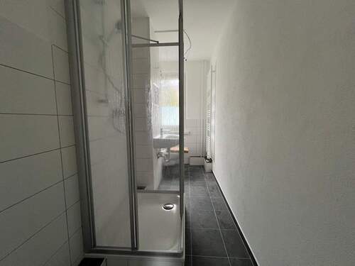 Duschbad mit Fenster - 