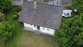 Einfamilienhaus - Einfamilienhaus in sonniger Lage mit Balkon, Einliegerwohnung, 2 Garagen und zusätzlich ausbaubarem Dachgeschoss in 88339 Bad Waldsee-Enzisreute