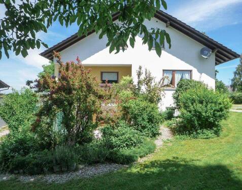 Außenansicht Teil 2 - Einfamilienhaus mit 152,00 m&sup2; in Bad Waldsee zum Kaufen