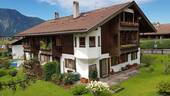 Hausansicht - Vermietete Dachgeschosswohnung mit 2 Zimmern und herrlichem Ausblick