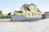Ansicht Straße - 5 Zimmer Einfamilienhaus zum Kaufen in Neustadt-Glewe