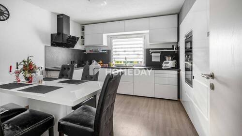 EG Küche 1 - Stilvolles Domizil in Pforzheim: 200 m² Wohnfläche mit hellem Wohnzimmer in Bestlage