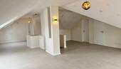 Wohnbereich - Großzügige 114-m²-Dachgeschosswohnung - vollständig modernisiert mit knapp 468m² Grundstücksanteil