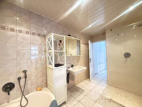 IMG_0874.jpeg - Möbliert - 1.250,00&nbsp;EUR Kaltmiete, ca.&nbsp; 90,00&nbsp;m&sup2;&nbsp;Wohnfl&auml;che