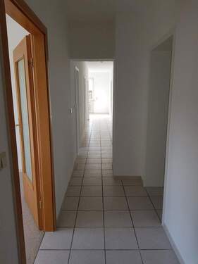 Bild 3 - 5 Zimmer Etagenwohnung in Albstadt-Ebingen