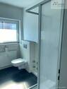 Bad mit Dusche - Etagenwohnung mit 65,00 m&sup2; in Oldenburg zur Miete
