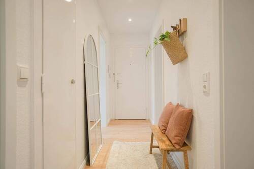 Flur - 3 Zimmer Etagenwohnung zum Kaufen in Bremen