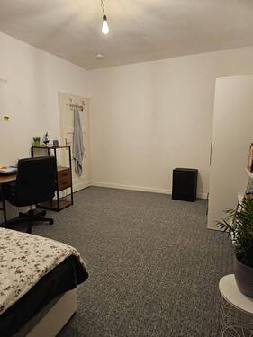 cd9cc6e4-2a21-408f-a162-efa726cc3267.jpeg - 