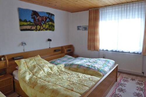 Schlafzimmer EG - 