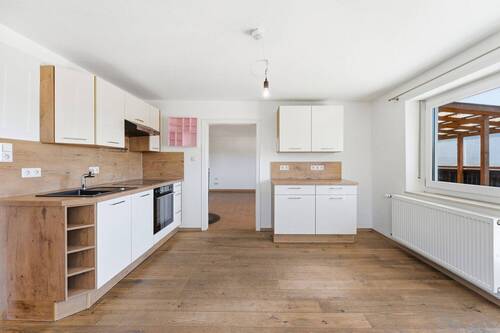 Küche (EG) - 5 Zimmer Doppelhaushälfte zum Kaufen in Bad Kötzting / Weißenregen