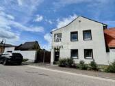 Hausansicht Strasse - 