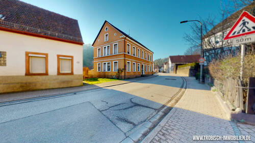 Haus - 1 Zimmer Mehrfamilienhaus, Wohnhaus zum Kaufen in Hinterweidenthal