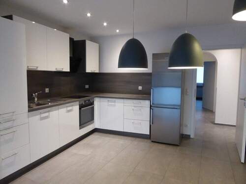Einbauküche - 3 Zimmer Etagenwohnung zur Miete in Hirschaid