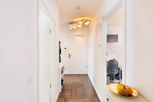 Flur - Etagenwohnung mit 80,00 m&sup2; in Unterschleißheim zum Kaufen