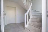 Treppenhaus - 2 Zimmer Terrassenwohnung zur Miete in Rellingen