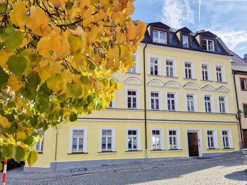 Außenansichten - Mehrfamilienhaus, Wohnhaus zum Kaufen in Amberg