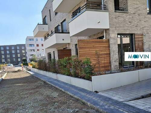 Ungefähre Darstellung des Sichtschutzes der noch aufgestellt wird. - 