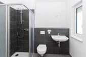 Ref. Bad - Etagenwohnung mit 71,80 m&sup2; in Schkeuditz zur Miete