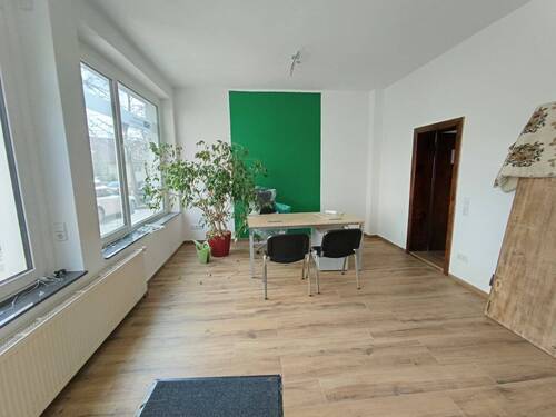 Verkaufsraum/großes Büro - 2 Zimmer Gewerbeobjekt (Büro, Produktion, Verkauf) zur Miete in Eilenburg