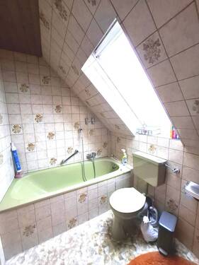 Bad im Dachgeschoss - 