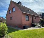 Straßenansicht - Großes Familienhaus in angenehmer Wohnlage!