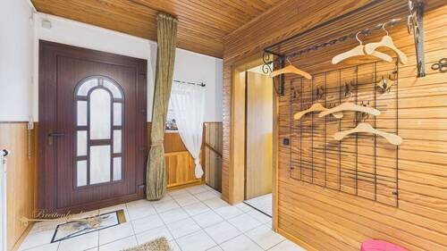 Eingang - 5 Zimmer Einfamilienhaus zum Kaufen in Achim