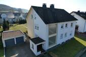 Hausansicht - 8 Zimmer Mehrfamilienhaus, Wohnhaus zum Kaufen in Beverungen