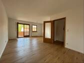 Wohnzimmer - 2 Zimmer Etagenwohnung zur Miete in Ansbach