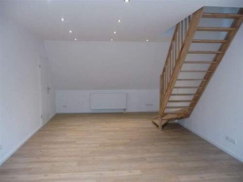 Wohnzimmer - Moderne Dachgeschosswohnung über zwei Ebenen!