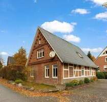 Charmantes Einfamilienhaus mit zwei Wohneinheiten und großem Entwicklungspotenzial! - Buxtehude Neukloster
