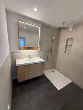 WhatsApp Image 2025-11-19 at 21.02.17.jpeg - 