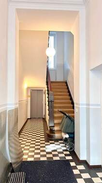 Hausflur - 2 Zimmer Etagenwohnung zum Kaufen in Berlin