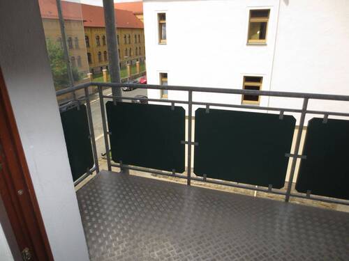 13 Balkon - 2 Zimmer Etagenwohnung zur Miete in Plauen