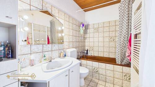 Badezimmer 1 