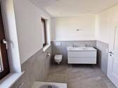 Großes, neues Tageslichtbad - 