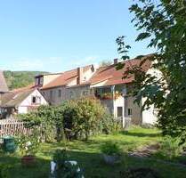 Direkt in Etzelbach! Ehemaliges Bauerngehöft, geeignet zum Beispiel für mehrere Generationen, mit herrlichem, großen Grundstück und Nebengelass - Rudolstadt Nord