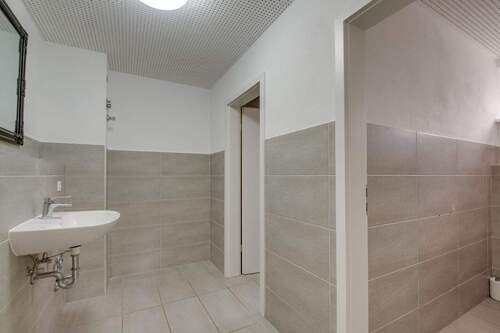WC - 