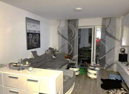 Wohnzimmer - 4 Zimmer Etagenwohnung in Peine