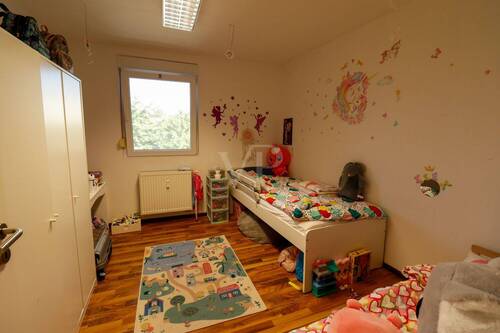 Zimmer 3 - 