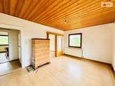 Wohnzimmer - 3-Raum-Wohnung mit Charme und Garten in Stollberg