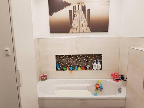 Bad-Richtung-Wanne-min - 