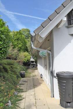 Südansicht - Ausgang von Wohn-/Esszimmer zur Terrasse - 