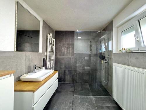Badezimmer im Erdgeschoss - 