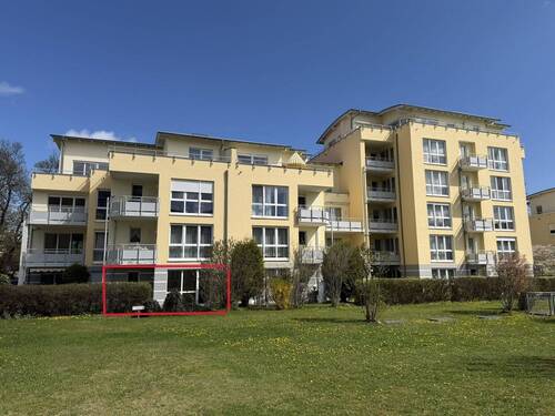 Ansicht Innenhof - 2 Zimmer mit Terrasse in Bestlage am Eisweiher in Villingen inkl. Tiefgarage