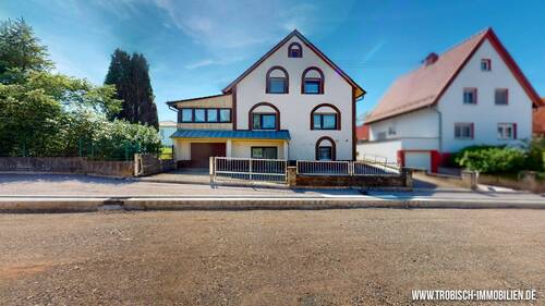 Haus - 1 Zimmer Mehrfamilienhaus, Wohnhaus zum Kaufen in Eppenbrunn