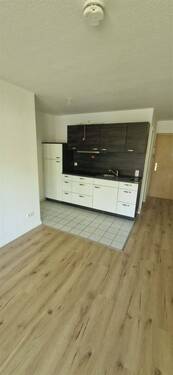 WhatsApp Image 2025-05-05 at 16.17.49(2) - Günstige 1-Zimmer mit Dusche Tiefgarage, Terrasse und EBK in beliebter Lage!