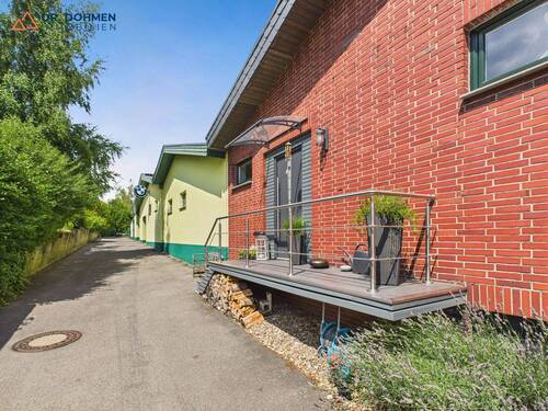 Auffahrt - 7 Zimmer Einfamilienhaus in Hückelhoven-Altmyhl