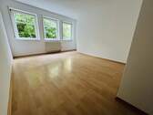 Schlafzimmer - 3 Zimmer Etagenwohnung zum Kaufen in Herrenberg