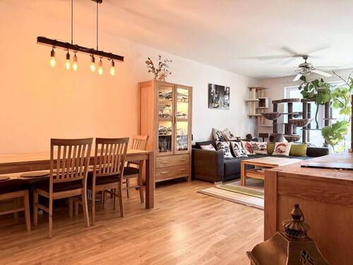 Wohn- und Esszimmer - 